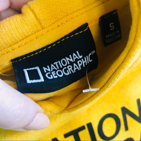 Tie-Dyed Nat Geo Bahamas Hoodie - Picture 7 of 9